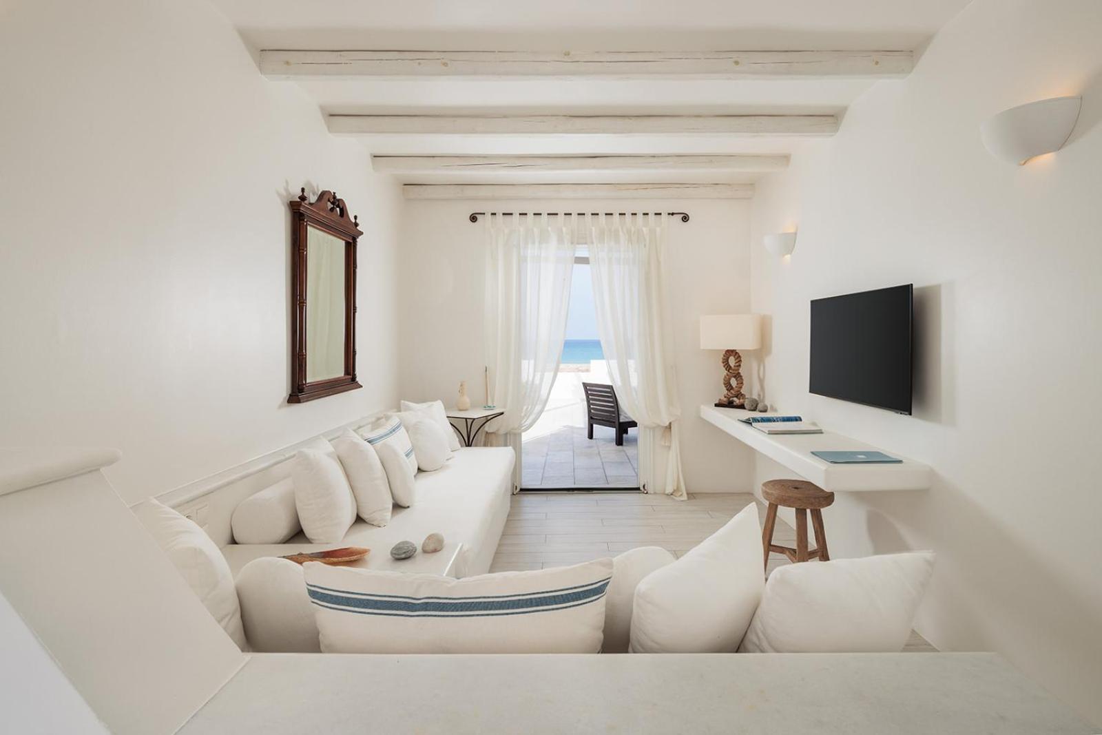 Villa Marandi Luxury Suites สเตลิดา ภายนอก รูปภาพ