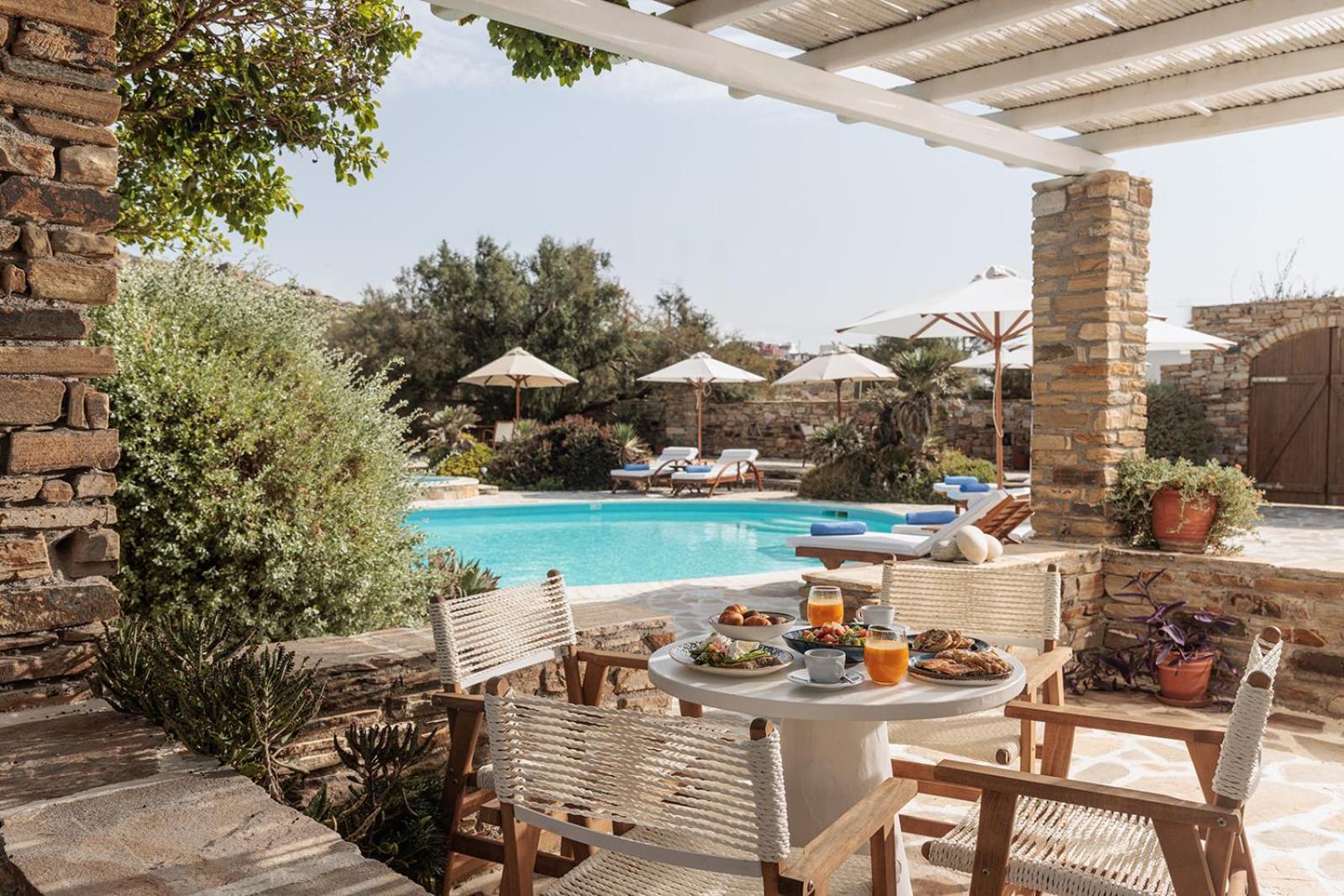 Villa Marandi Luxury Suites สเตลิดา ภายนอก รูปภาพ